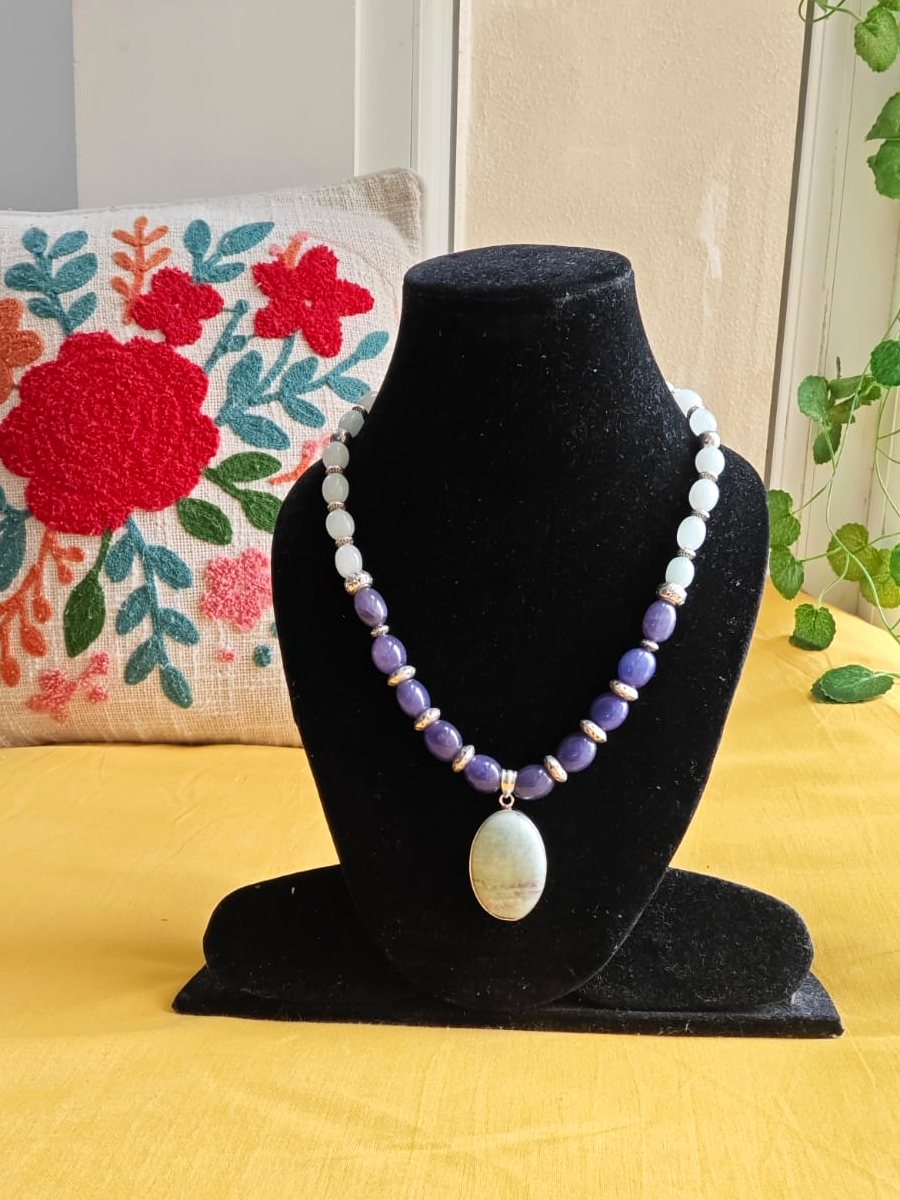 Lavender Jade & Aventurine Necklace, Lavender jade and white stone beads; aventurine oval pendant