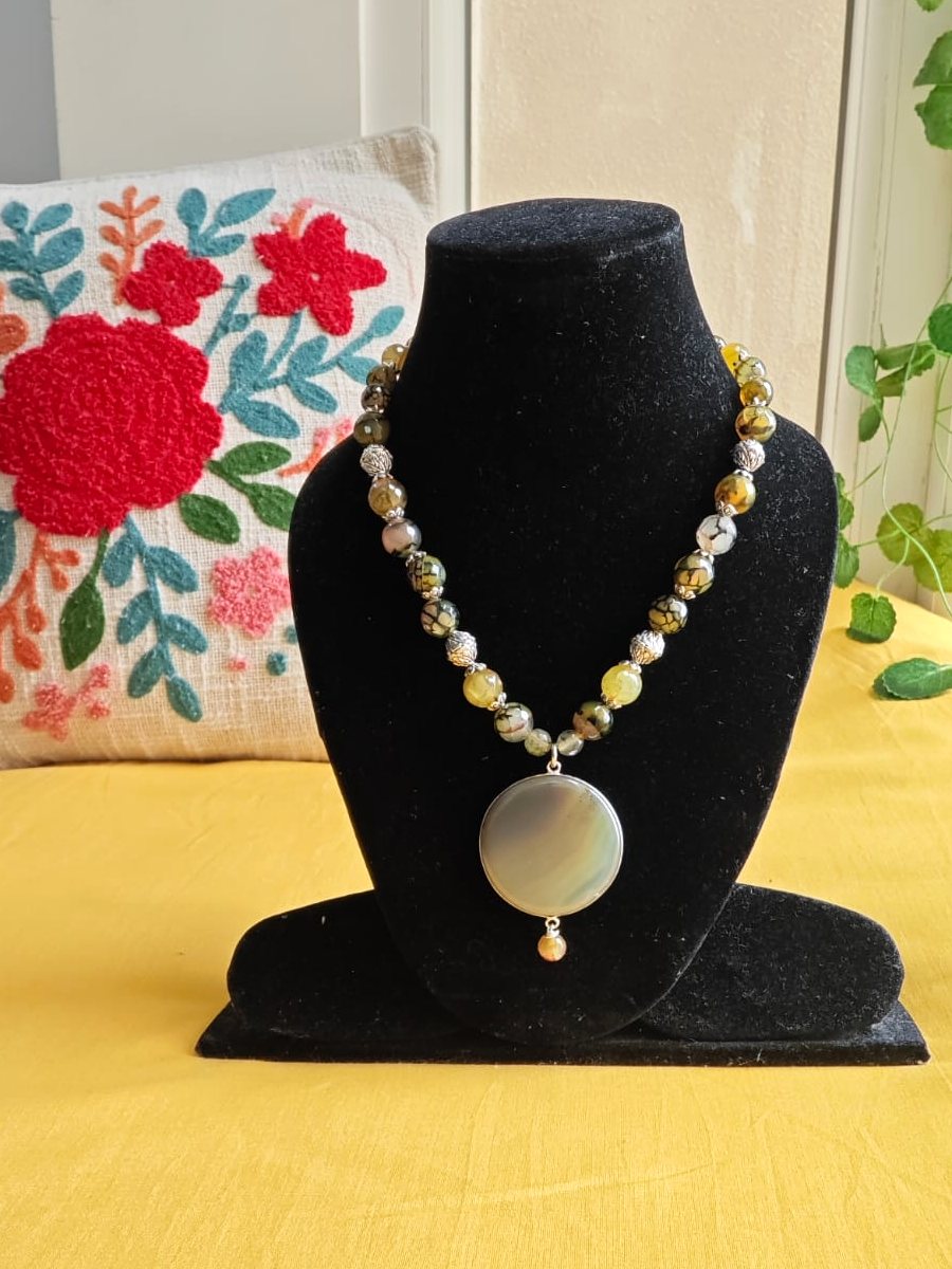 Dragon Vein Agate Round Pendant Necklace, Dragon vein agate beads; round agate pendant