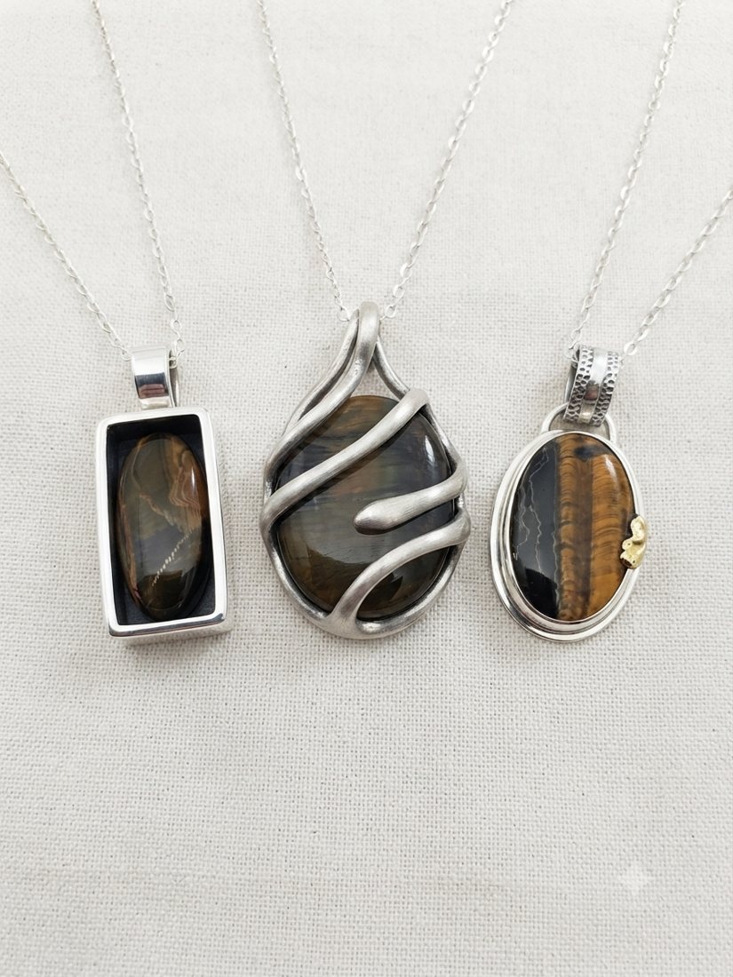 Tiger's Eye & Hawk's Eye Pendants, Golden tiger's eye and blue-black hawk's eye with silky shimmer