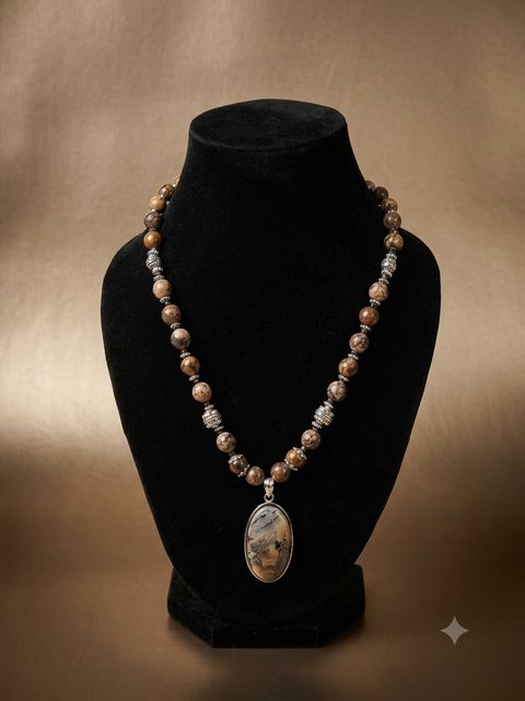Brown Bead Pendant Necklace